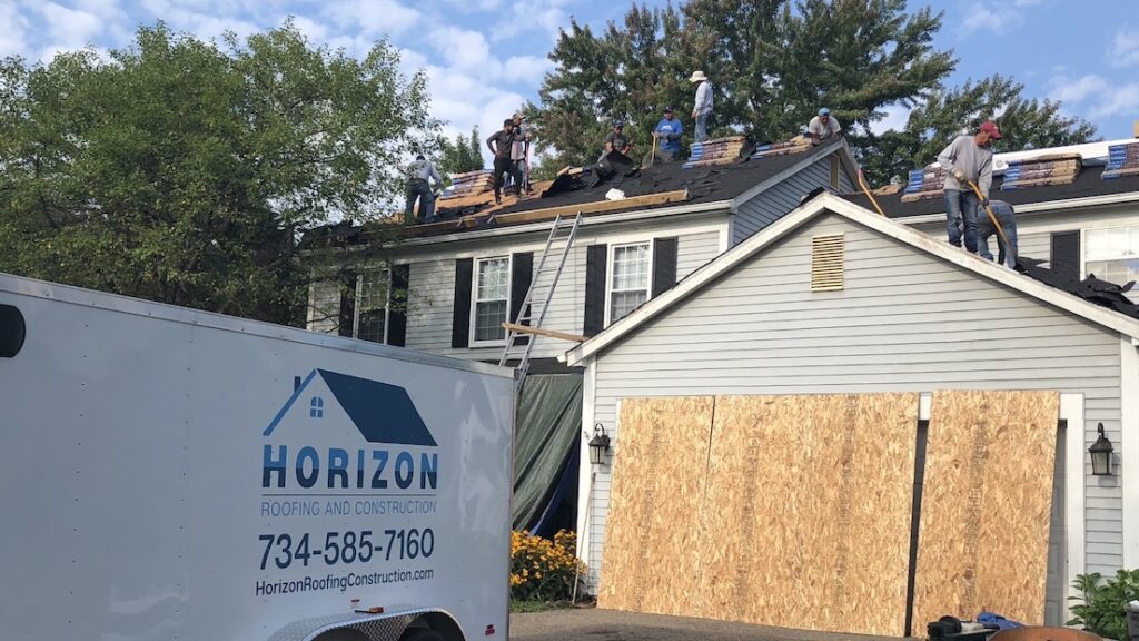 Horizon Roofing and Construction completing roof repair