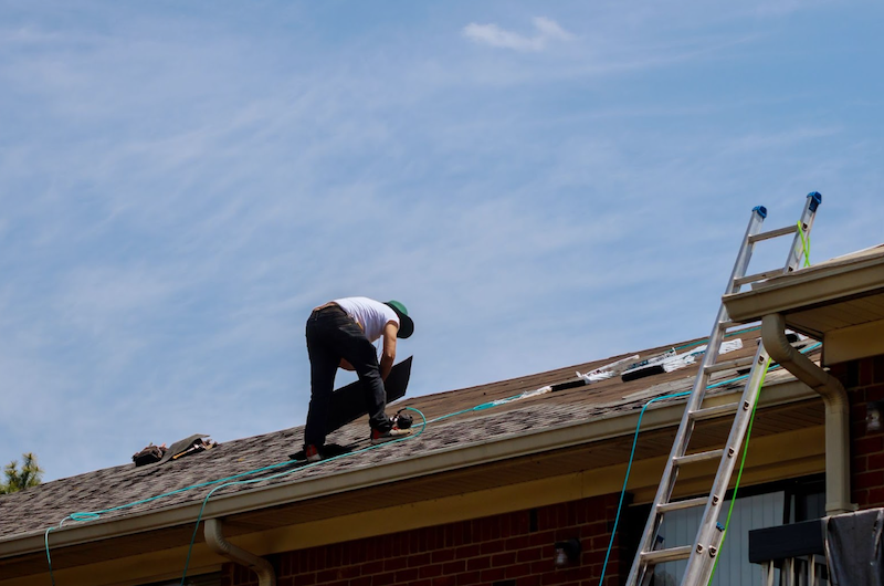 5 Signs You Need a Roof Repair in Southeast Michigan